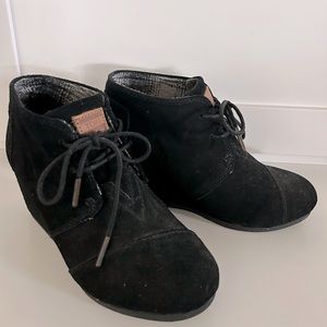 Toms suede wedge bootie